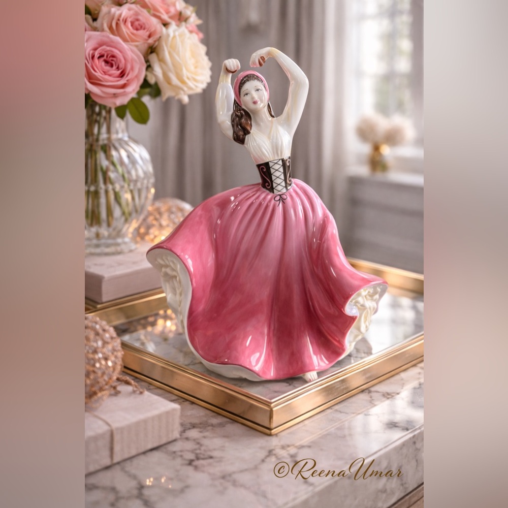 Royal Doulton Pretty Ladies “Olivia” Figurine #4836